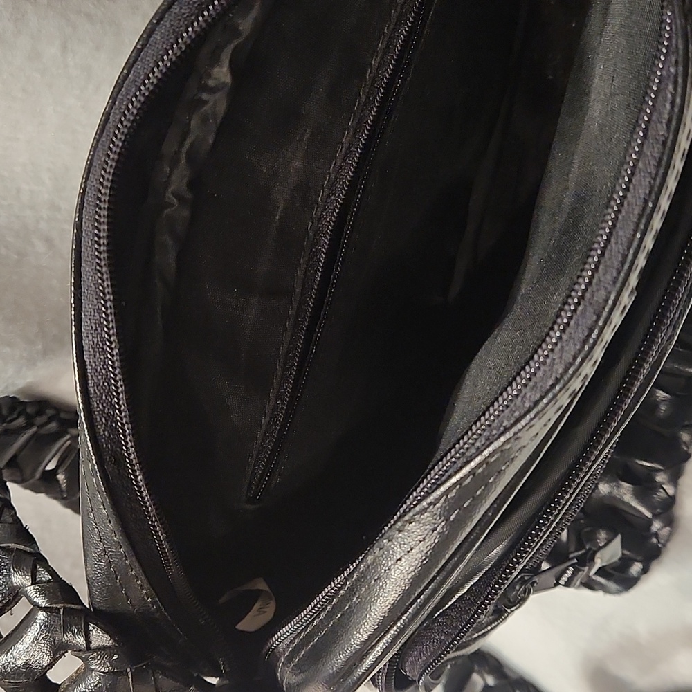 Elegant Black Woven SHOULDER Or CROSSBODY Bag - Picture 10 of 12